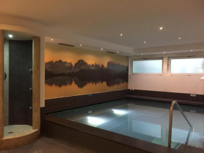 Гостиница Hotel Ariston  Мадонна Ди Кампильо